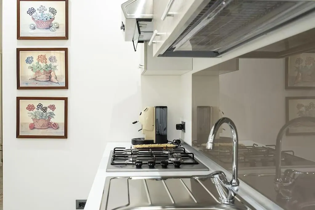 Apartman Villa Delle Magnolie Quite Place Next To The Sea Palermo