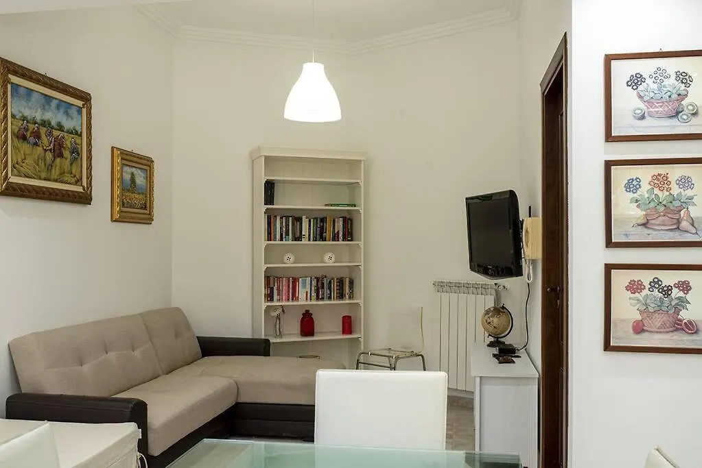 Apartman Villa Delle Magnolie Quite Place Next To The Sea Palermo